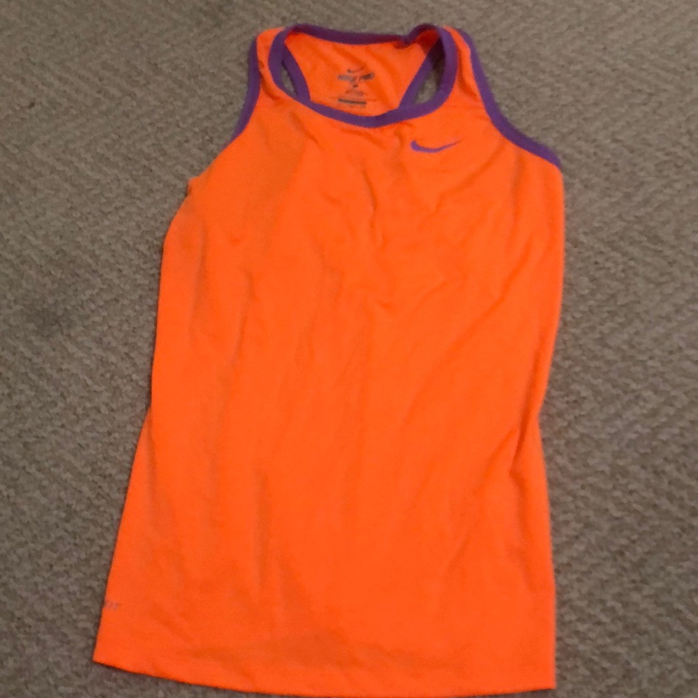 Nike workout tank top